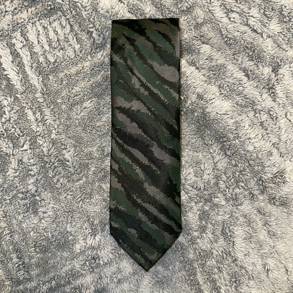 Kenneth Cole Mens Tie - Green camo